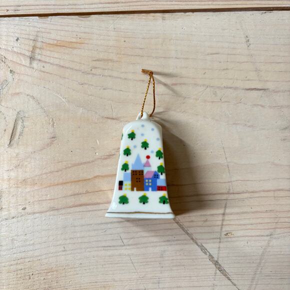 Lillian Vernon LVC Vintage 1988 Porcelain Christmas Bell Ornament Houses - Picture 3 of 8